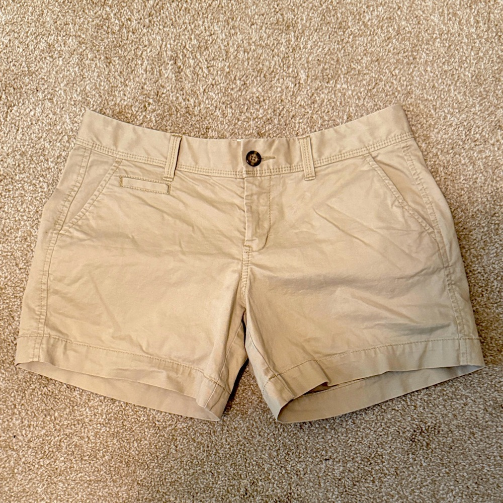 Old navy sz 4 khaki shorts
